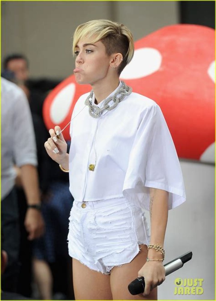 Miley Cyrus Today Performance