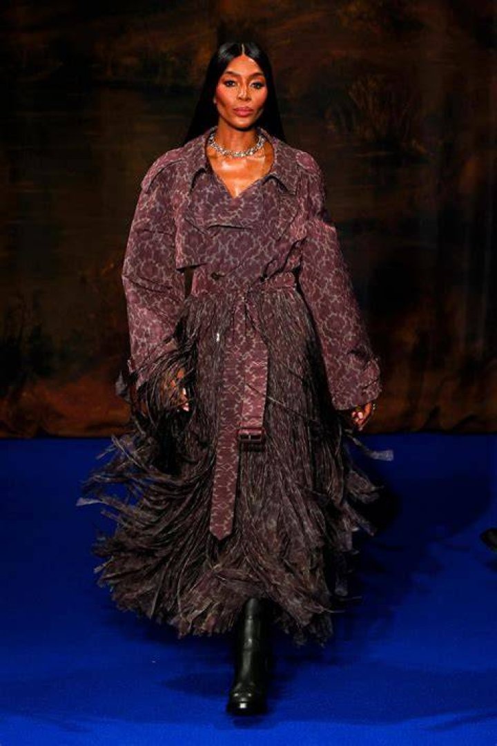 Naomi Campbell On The Runway