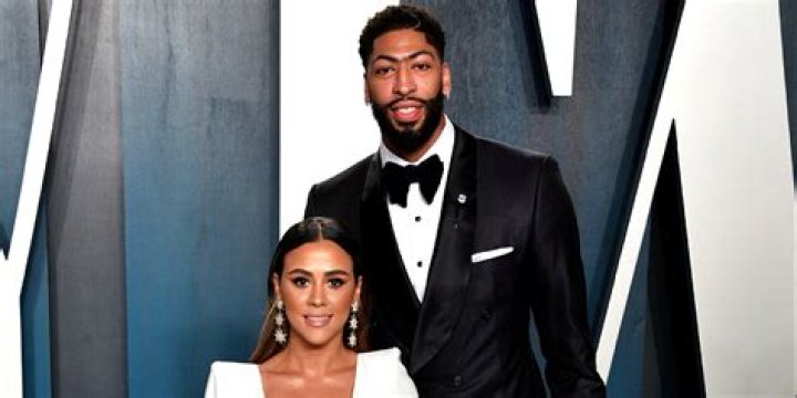 NBA Star Married Before New Season – Hollywood Life