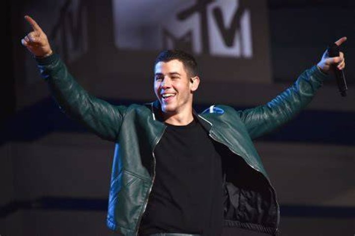 Nick Jonas Bulge VMAs