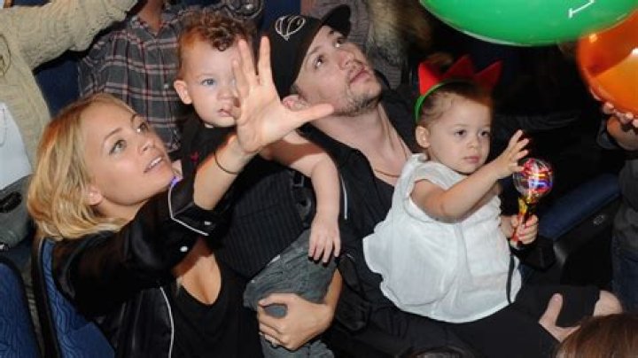 Nicole Richie and her children at LAX airport
