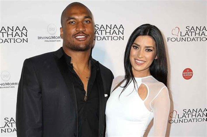 Nicole Williams & Larry English