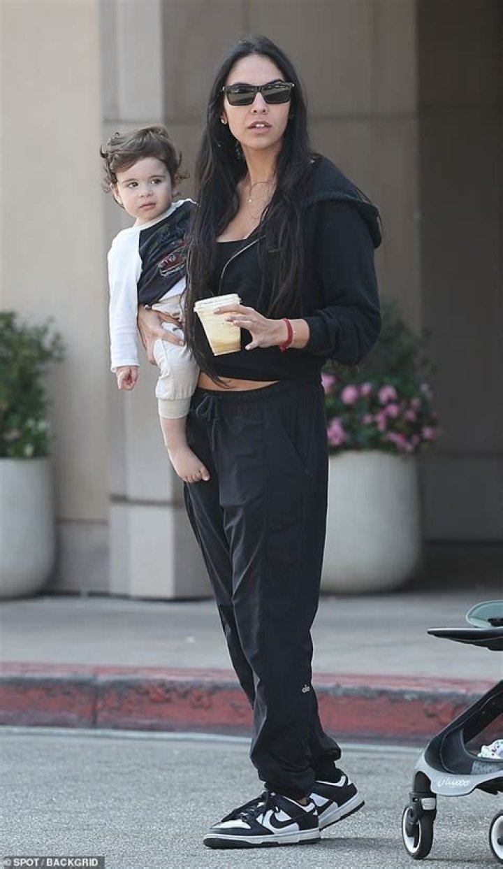 Noor Alfallah & Her Mom In Los Angeles