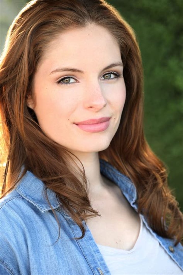 Olivia Applegate