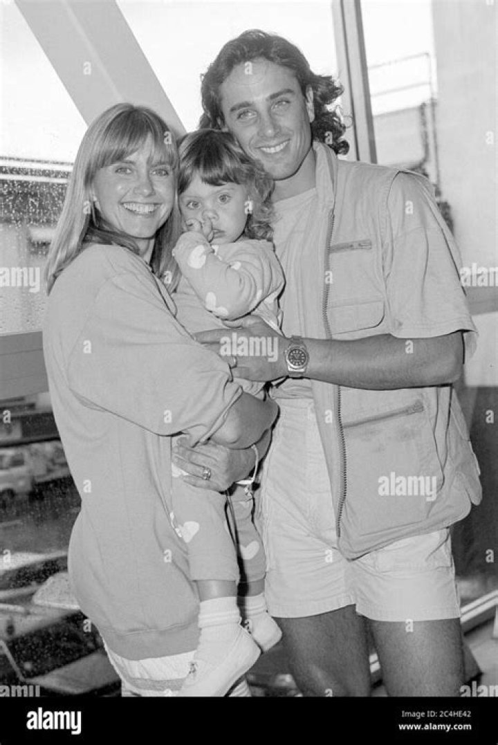 Olivia Newton-John and Chloe Lattanzi