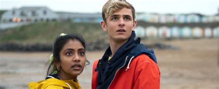 Otto Farrant & Charithra Chandran