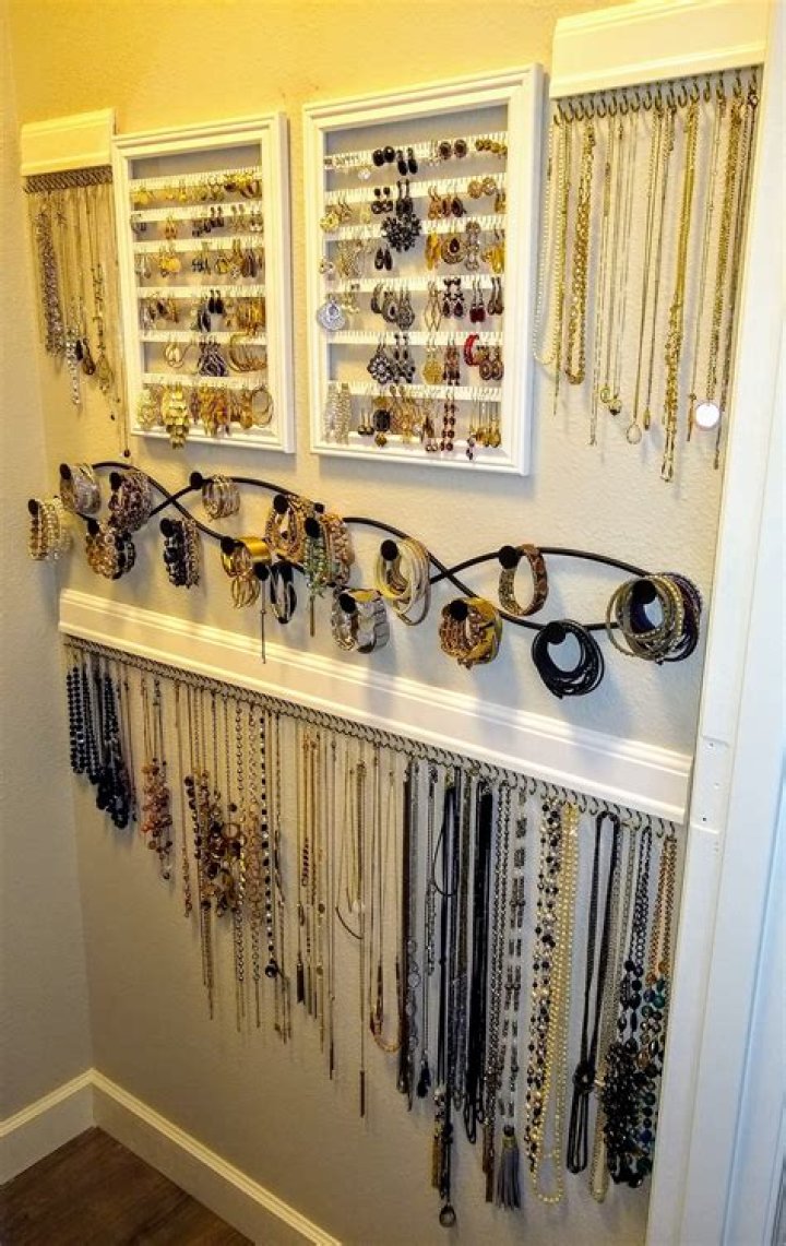Over 9k People Swear By This Under $200 Wall Mounted Mirror That’s Also A Jewelry Organizer