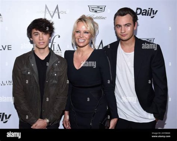 Pamela anderson, dylan lee, brandon lee