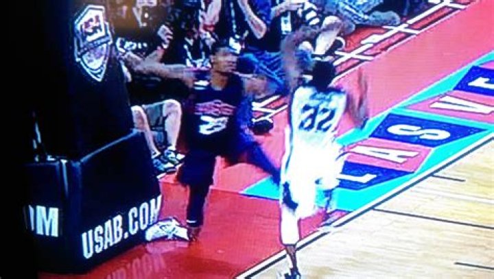 Paul George Leg Injury