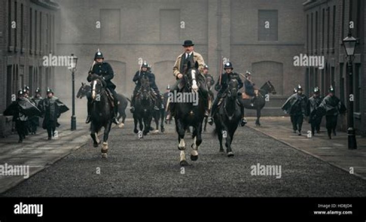 PEAKY BLINDERS, center: Sam Neill, (Season 1, 2013). &copy;Netflix/courtesy Everett Collection