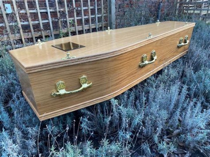 Pel&eacute;&rsquo;s Coffin