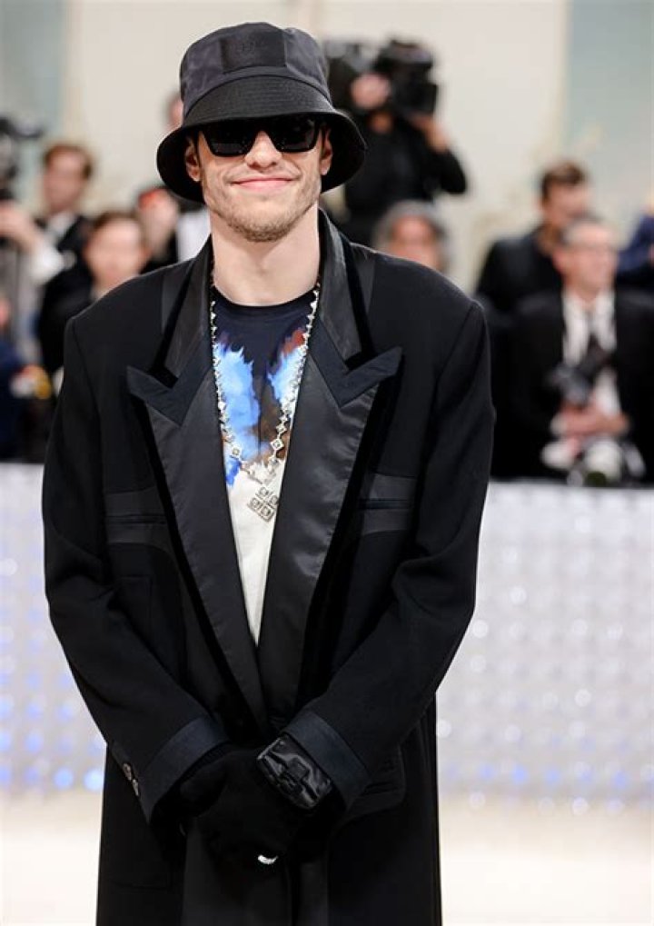 Pete Davidson’s Met Gala 2021 Outfit: Photo – Hollywood Life