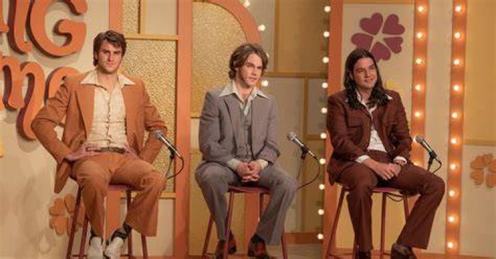 Photos From Dating Show – Hollywood Life