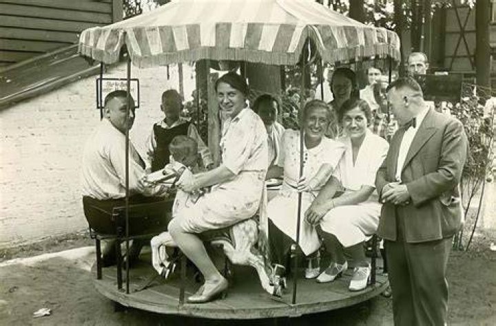 Photos From Her Collection – Hollywood Life