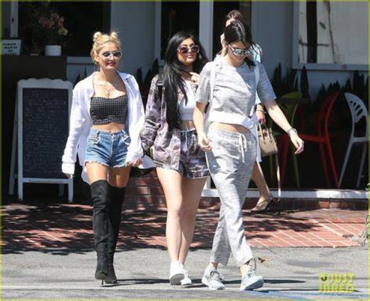Pia Mia –Photos of Kylie Jenner Pal – Hollywood Life