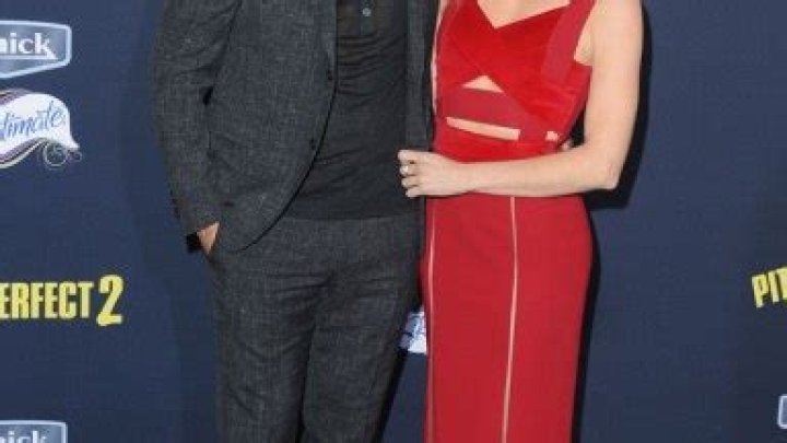 [PIC] Tyler Hoechlin & Brittany Snow Stun At ‘Pitch Perfect 2’ Premiere – Hollywood Life