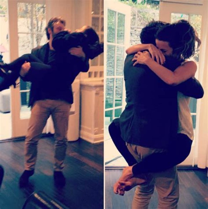 [PICS] Michael Sheen & Kate Beckinsale Hugging After Daughter Gets Into College – Hollywood Life