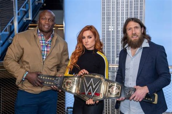 Pics Of The WWE Superstar & Pro-Wrestling Sensation – Hollywood Life