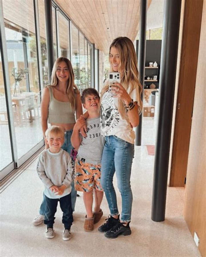 Pictures Of The Reality Star With Her Kids – Hollywood Life