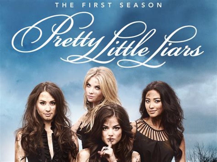‘Pretty Little Liars: Made Here’ Exhibit — Pics