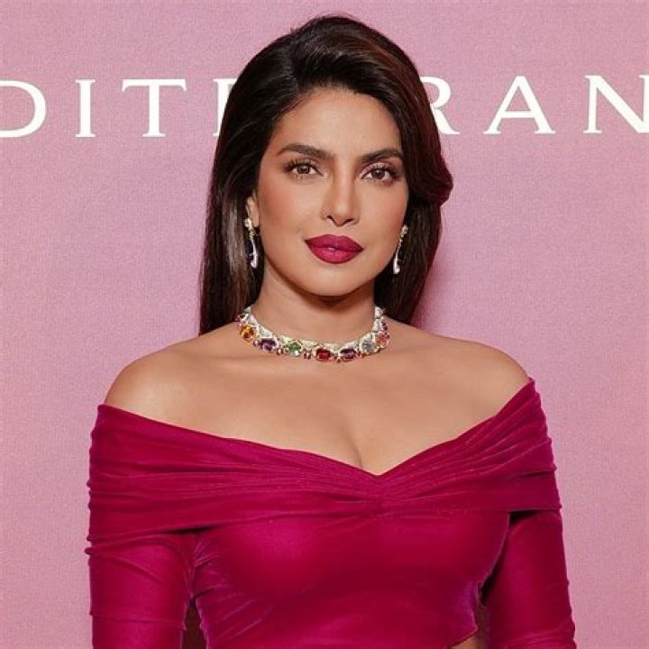 Priyanka Chopra At The San Vincente Bungalows