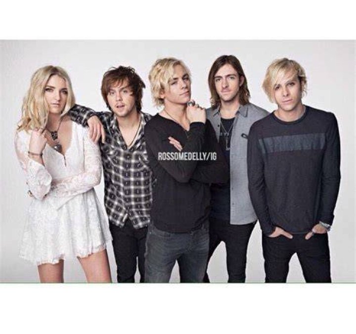 R5 Photo Shoot