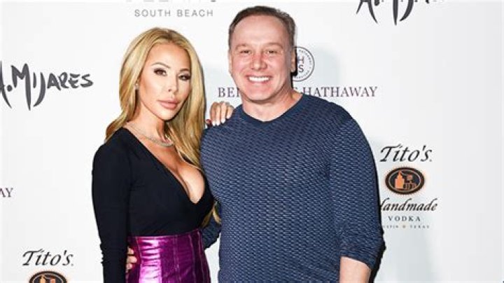 ‘RHOM’ Star Lisa Hochstein & Husband Lenny Split After 12 Years – Hollywood Life