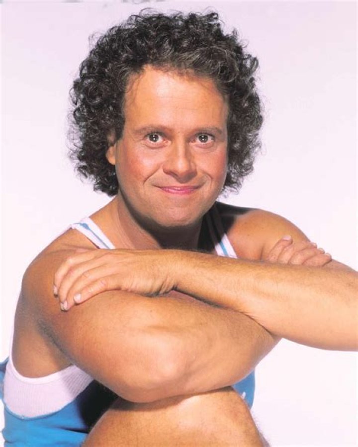 Richard Simmons at New York Penn Station Promoting a Cranberry-green Tea Drink For Ocean Spray Called Cranergy May 15 2008 USA New York Richard Simmons - 15 May 2008