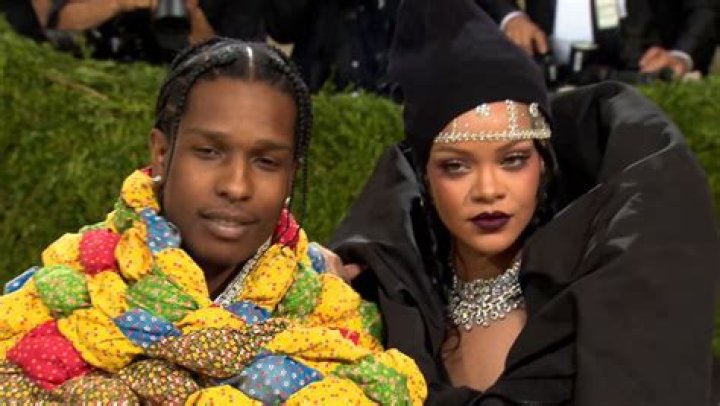 Rihanna Gives Peek Into How She & A$AP Rocky Celebrated Valentine’s Day As They Await Baby