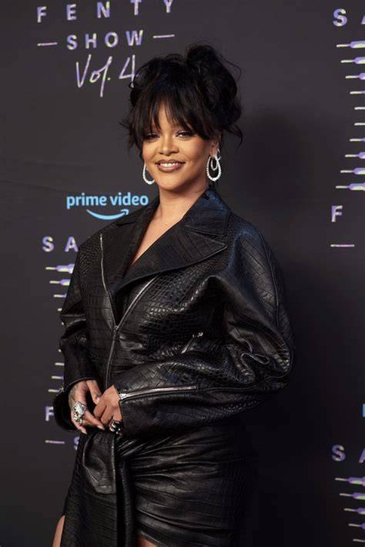 Rihanna Makes Surprise Appearance At London Art Gallery 2 Months After Giving Birth