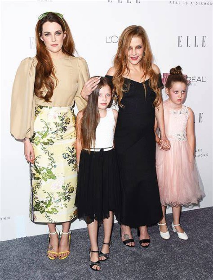 Riley Keough Has Been ‘So Good’ With Sisters Since Lisa Marie’s Death – Hollywood Life