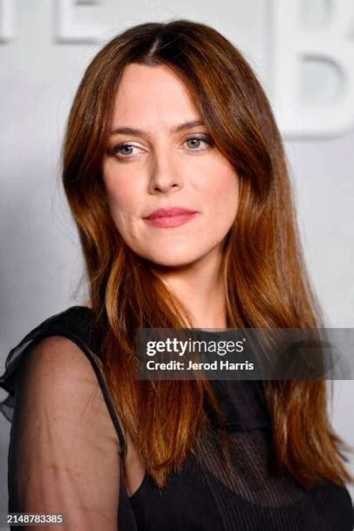Riley Keough Leaves &lsquo;Colbert&rsquo;