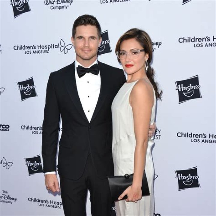 Robbie Amell & Italia Ricci Expecting 1st Child Together: See Her Huge Bump In Hilarious Pic