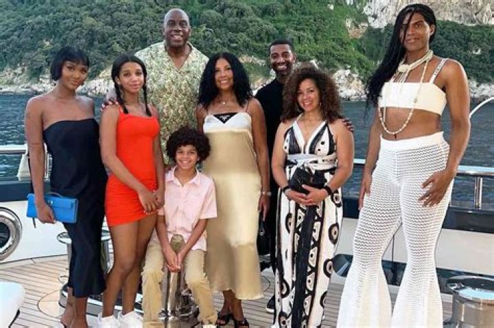 Rocks Sexy Swimwear On Yacht With Jamie Foxx – Hollywood Life