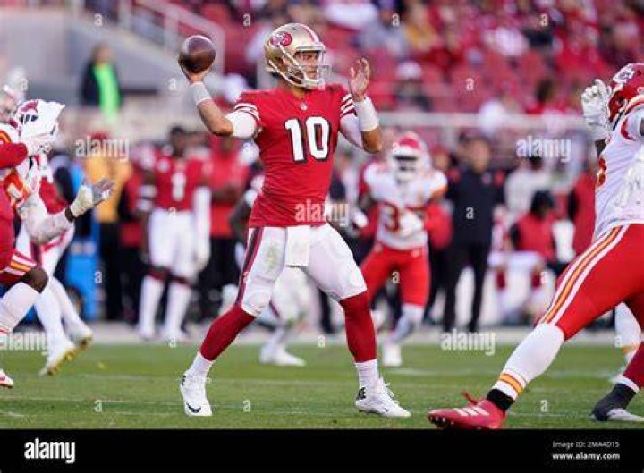 San Francisco 49ers quarterback Jimmy Garoppolo (10) pitches the ball during an NFL divisional playoff football game against the Green Bay Packers, Saturday, Jan 22. 2022, in Green Bay, Wis 49ers Packers Football, Green Bay, United States - 23 Jan 2022