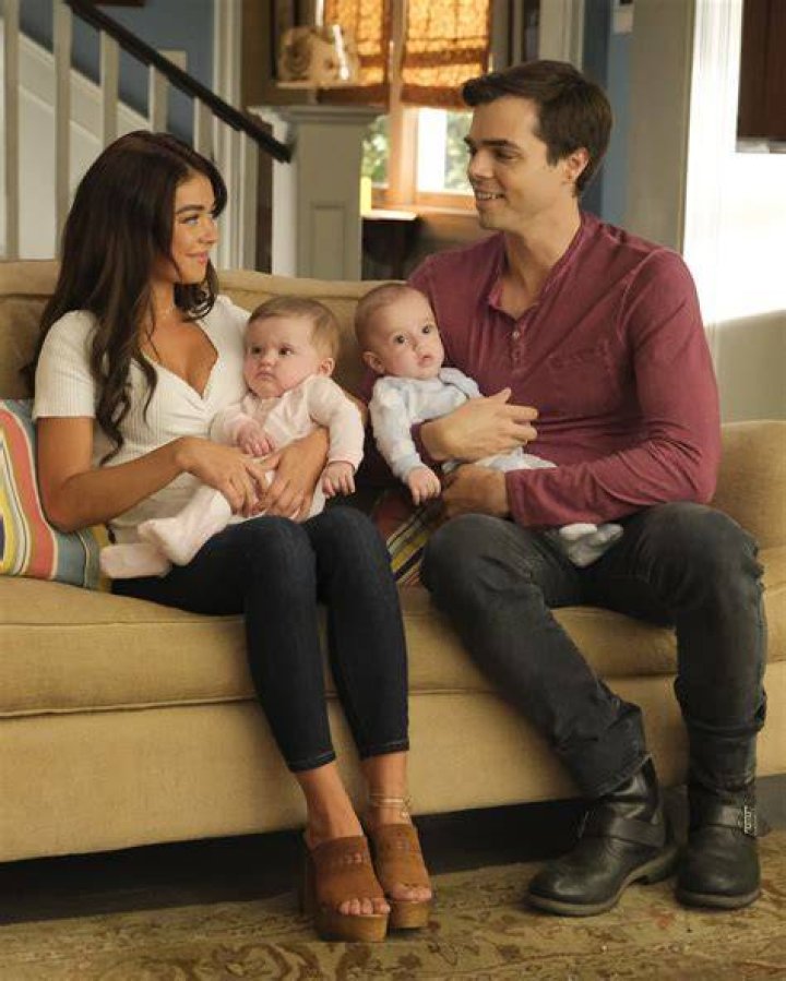 Sarah Hyland & Reid Ewing