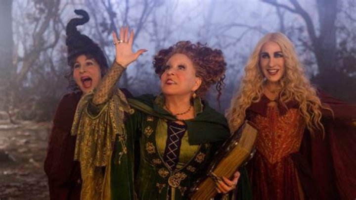 Sarah Jessica Parker In &lsquo;AJLT&rsquo; Season 2