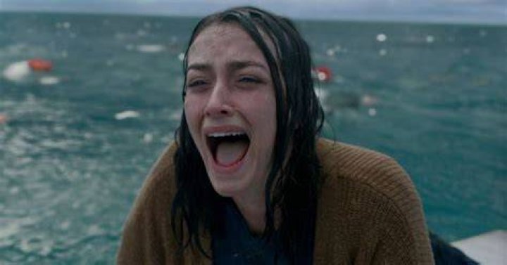 Sarah Pidgeon As Leah