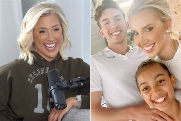 Savannah Chrisley poses with her family
