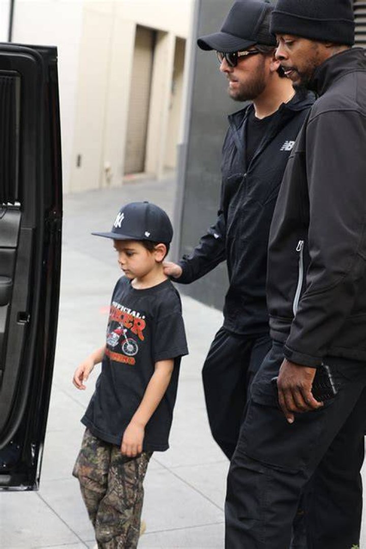 Scott Disick Take Son Reign Jewelry Shopping In Beverly Hills – Photos – Hollywood Life