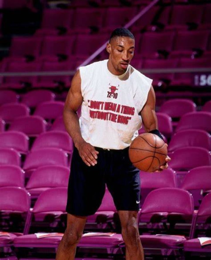 Scottie Pippen & More Mourn Kobe Bryant On 1 Year Anniversary Of His Death With Sweet Tributes