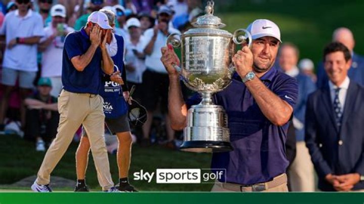 Scottie Scheffler of the US reacts with his wife Meredith on the eighteenth hole after winning the 2022 Masters Tournament at the Augusta National Golf Club in Augusta, Georgia, USA, 10 April 2022. The 2022 Masters Tournament is held 07 April through 10 April 2022. The 2022 Masters Tournament golf, Augusta, USA - 10 Apr 2022