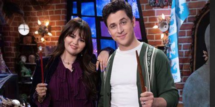 Selena Gomez & David Henrie’s Bloopers From ‘This Is The Year’ Promo Video – Hollywood Life