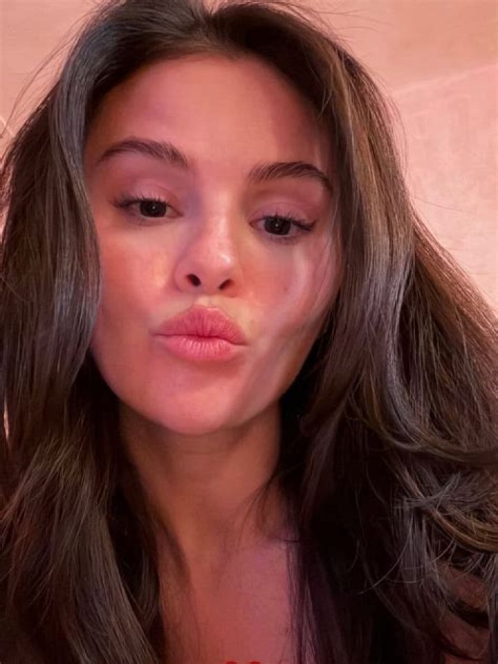 Selena Gomez Hair Makeover
