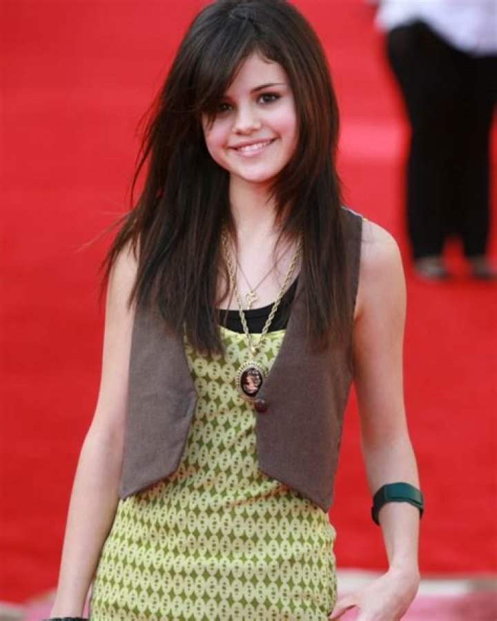 Selena Gomez Rocks Black Top For ‘Hotel Transylvania’ Press Day: Photo – Hollywood Life