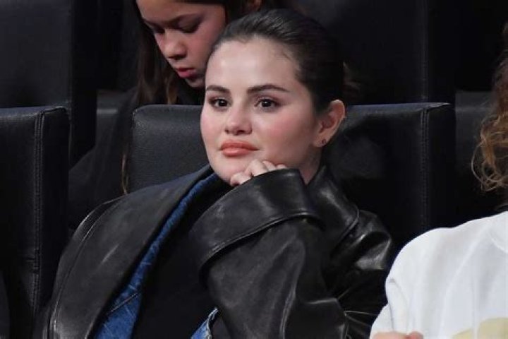 Selena Gomez Wants To Explore ‘Romance’ Potential With Jimmy Butler – Hollywood Life