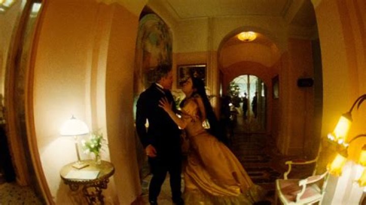 Sex Scene In Her Music Video – Hollywood Life