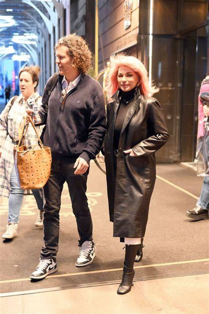 Shania Twain Out in NYC