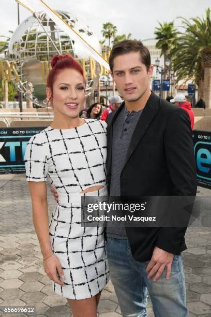 Sharna Burgess’ Boyfriend — See Her Hot BF That’s Not ‘DWTS’ Bonner Bolton – Hollywood Life