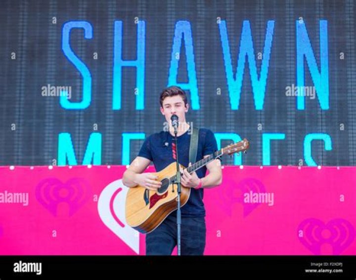 Shawn Mendes performs onstage at Samsung Galaxy + Billboard presented by SIKI